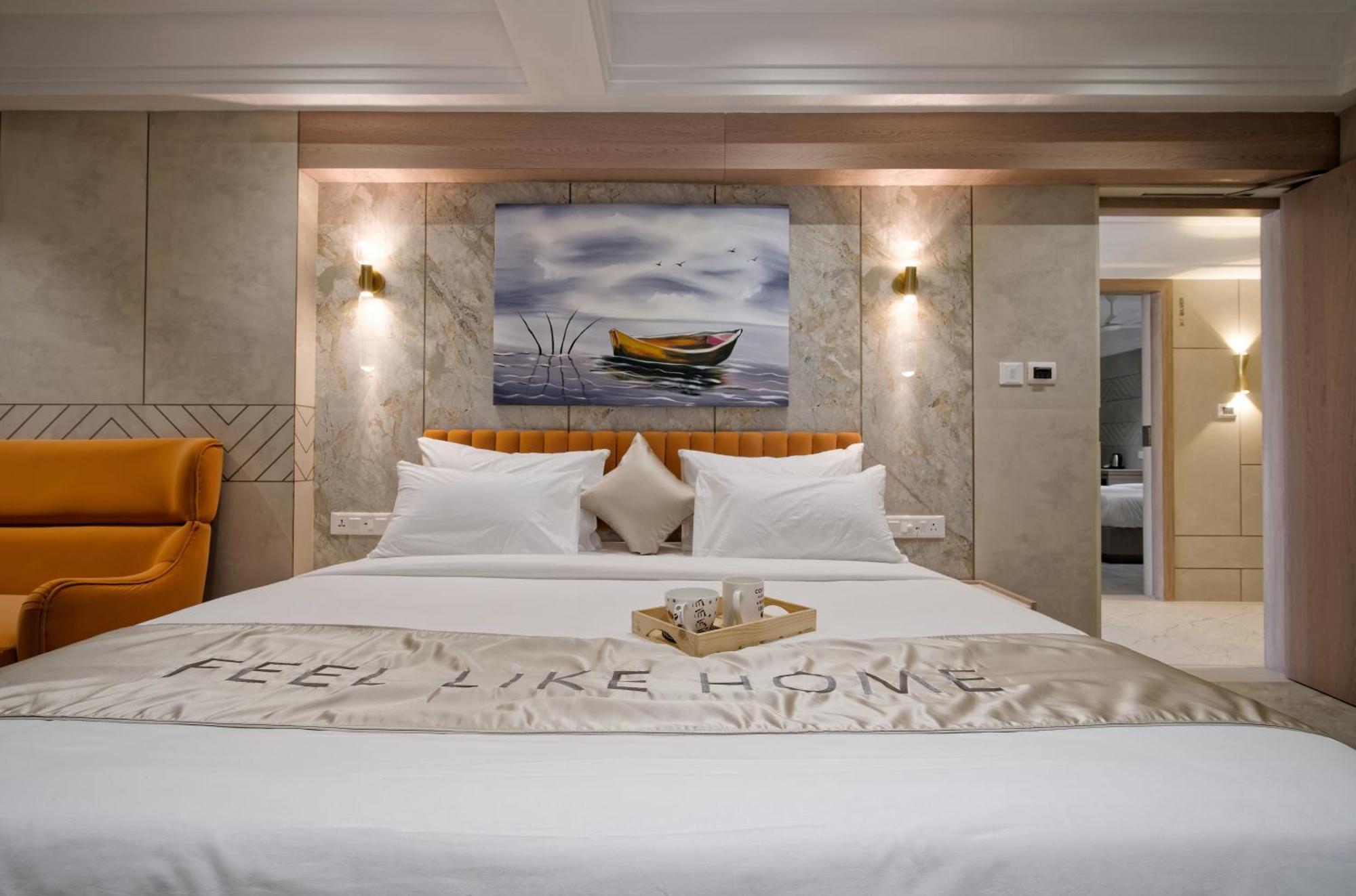 Golden Plaza Otel Amhedabad Dış mekan fotoğraf